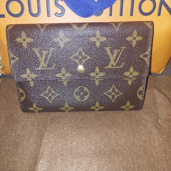 Louis vuitton wallet
